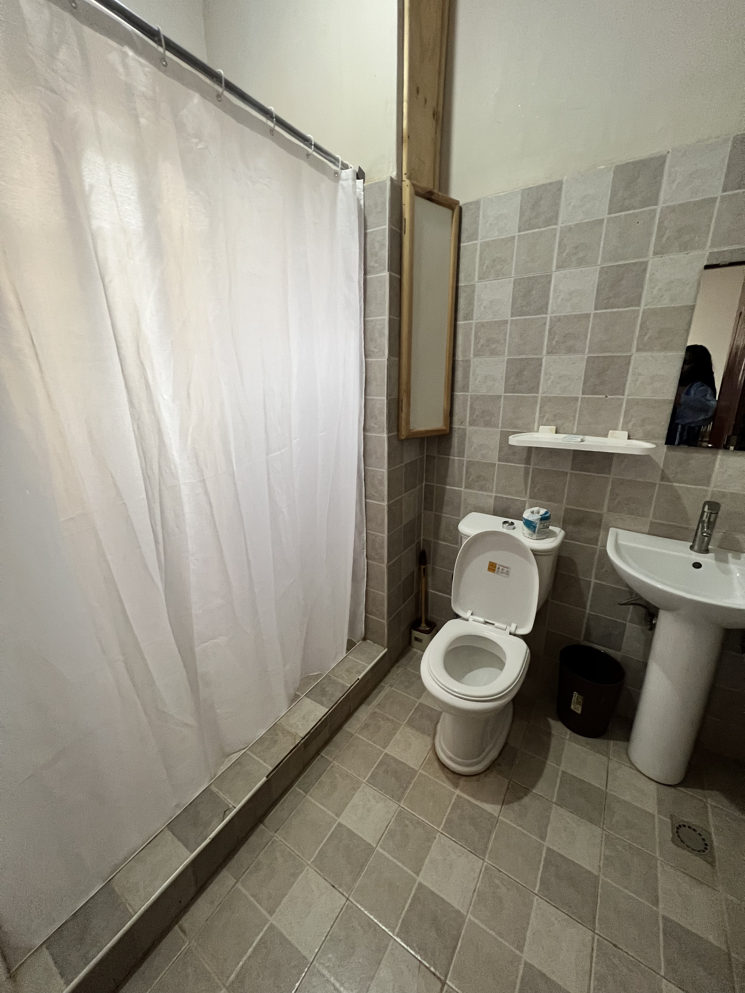 Bathroom of the Deluxe Double Room 