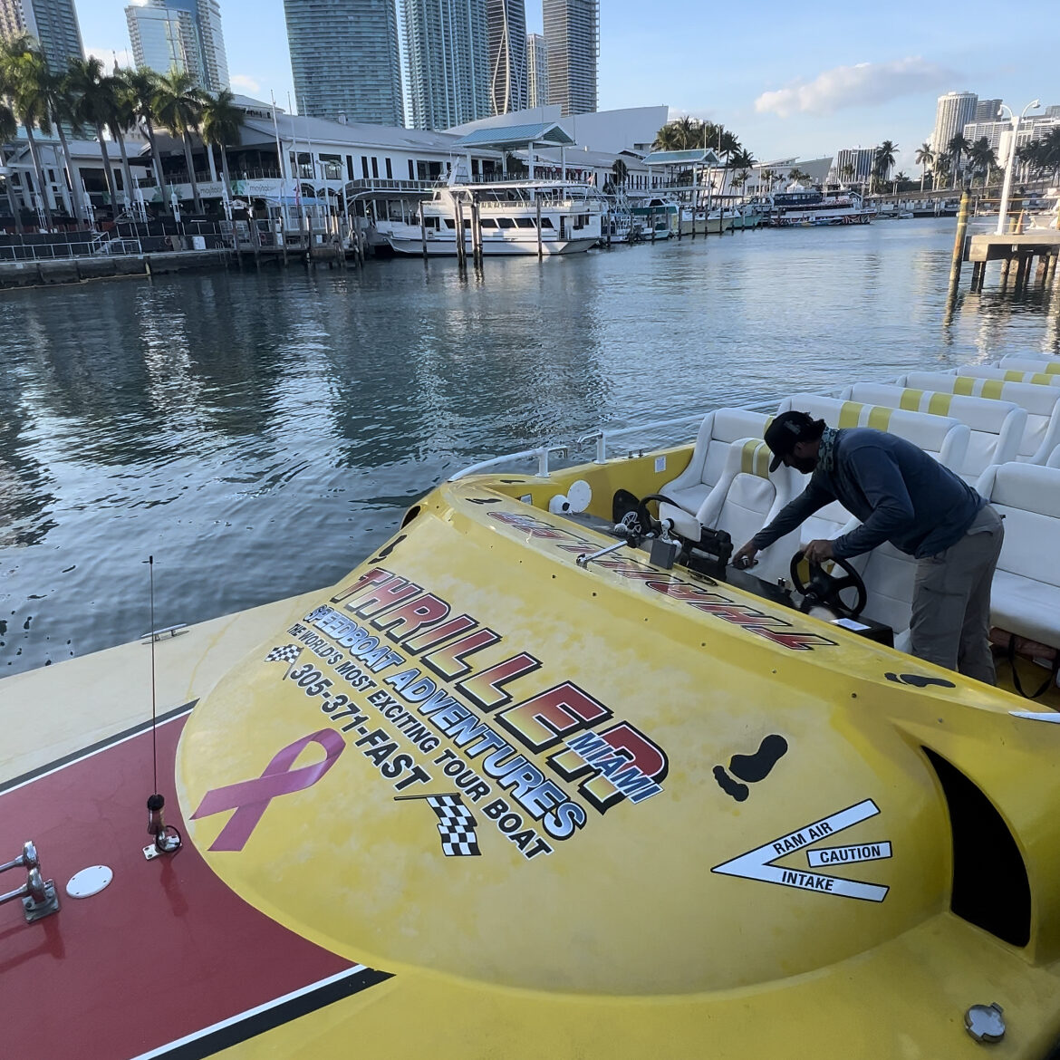 Thriller Miami Speedboat 