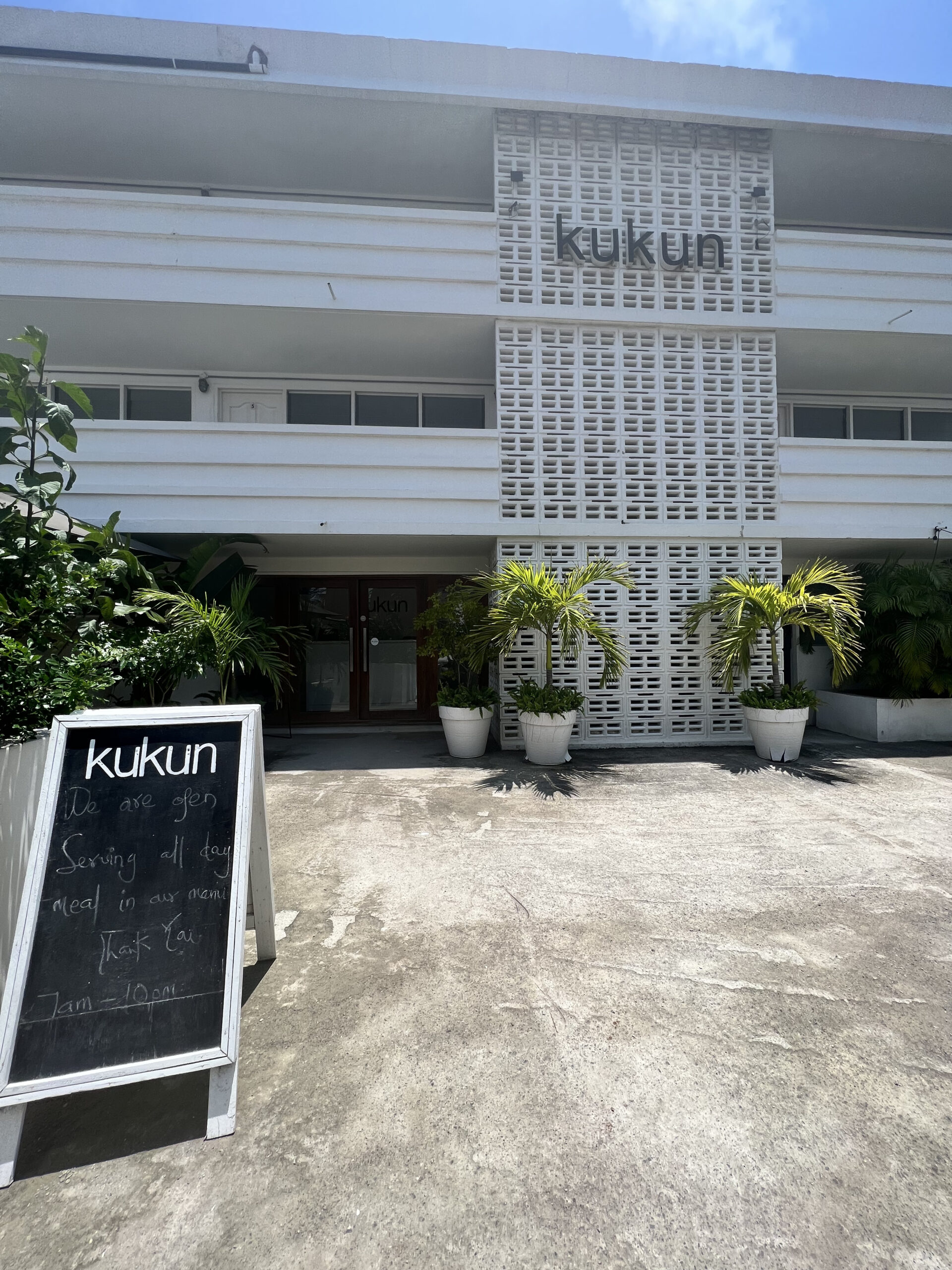 Kukun Coworking Cafe in Osu 
