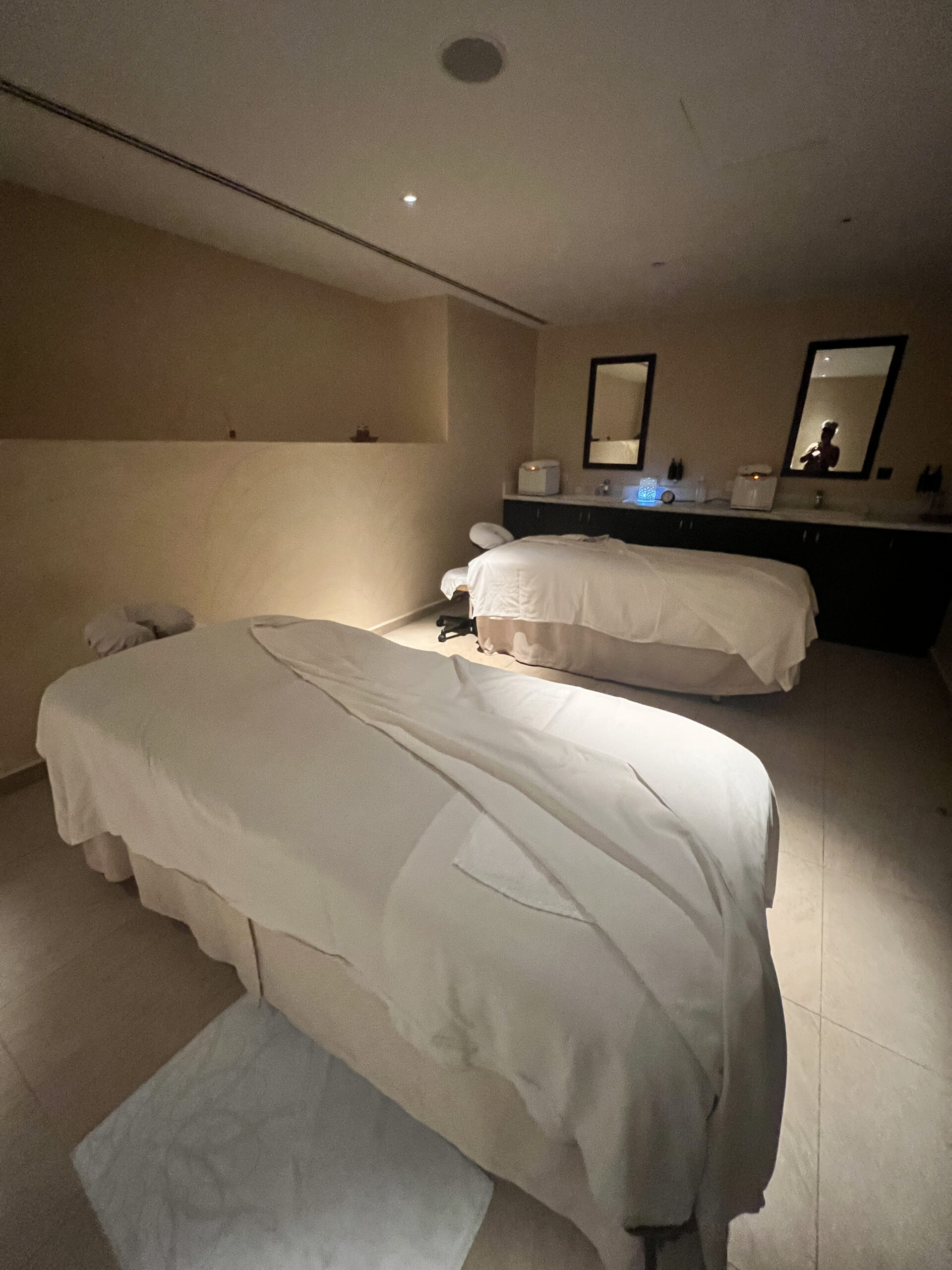Massage Beds in Private Room 