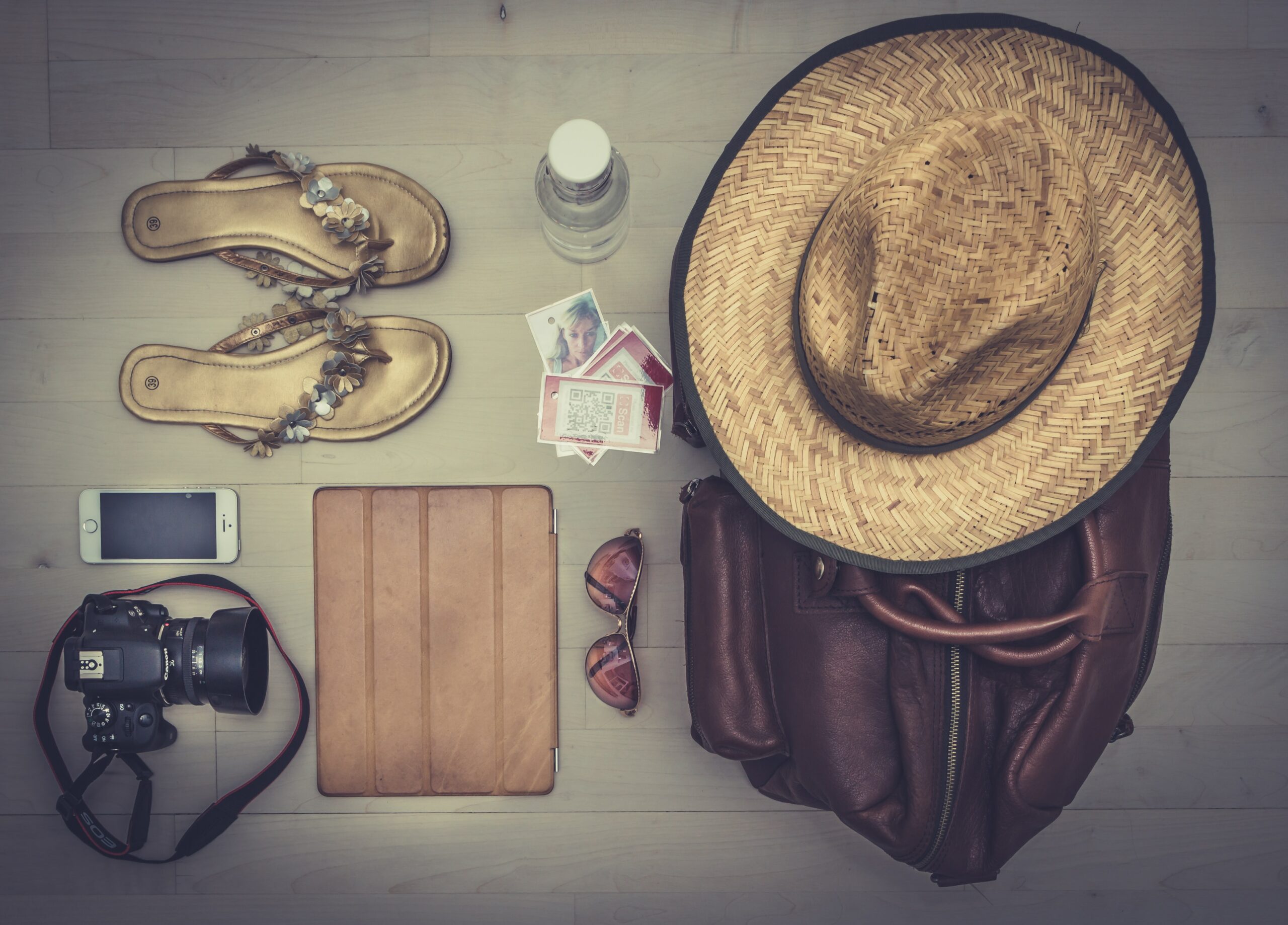 Women travel essentials 