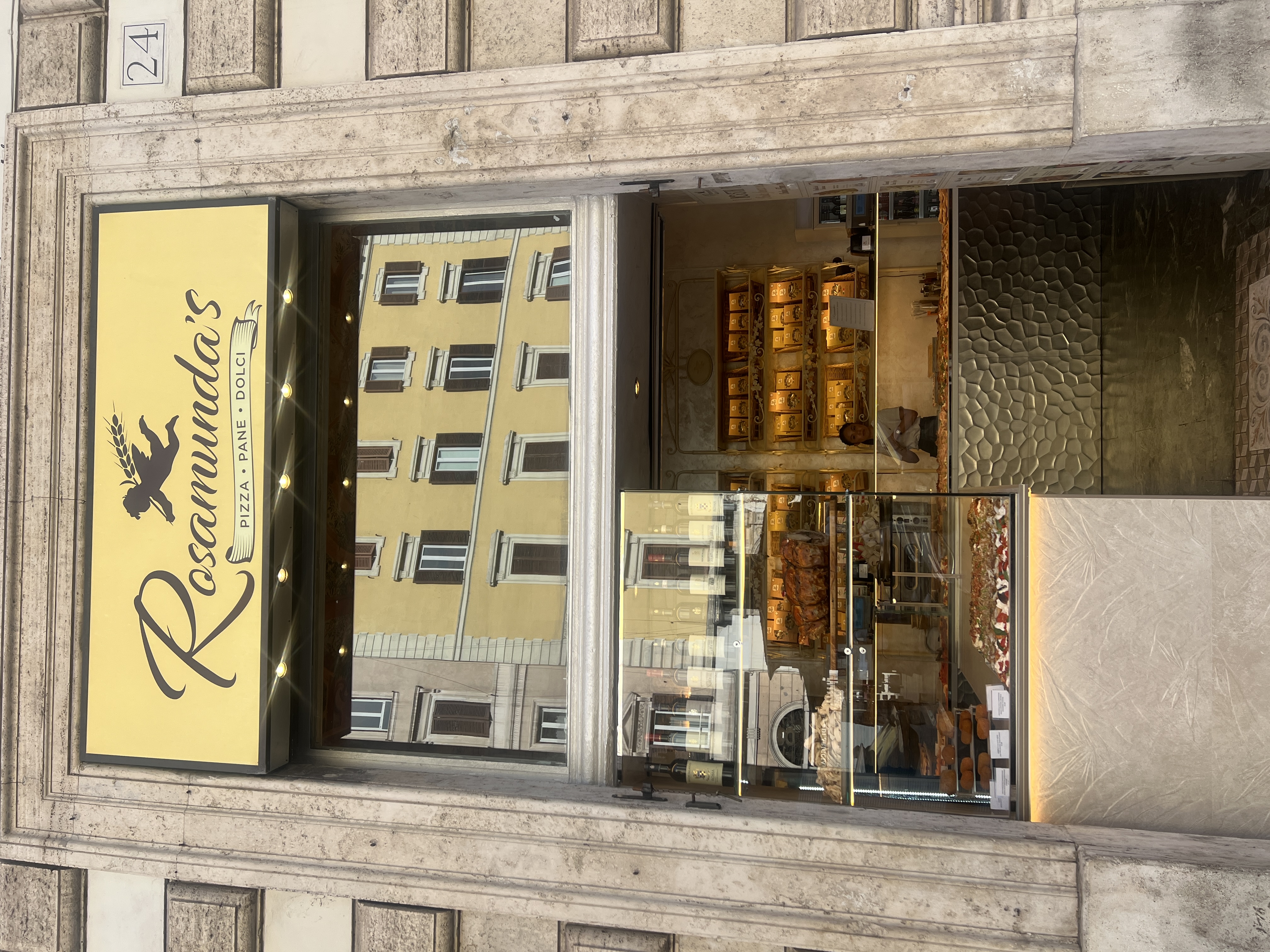 Rosamundo's