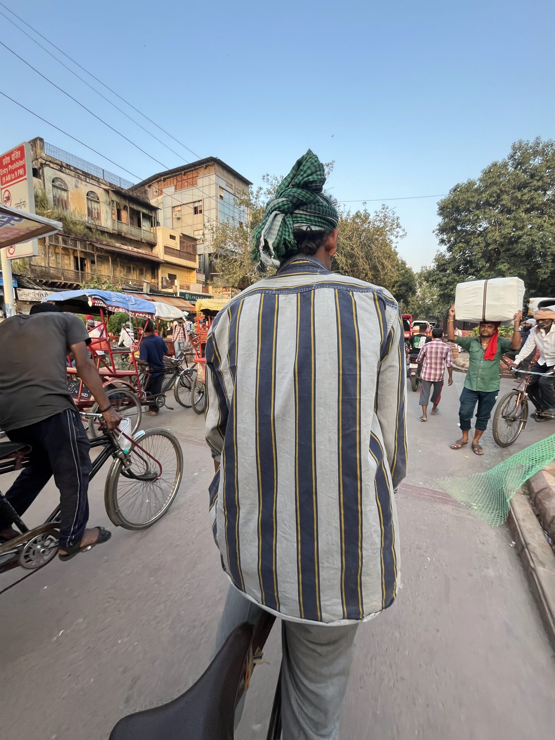 Cycle rickshaw in Delhi market 