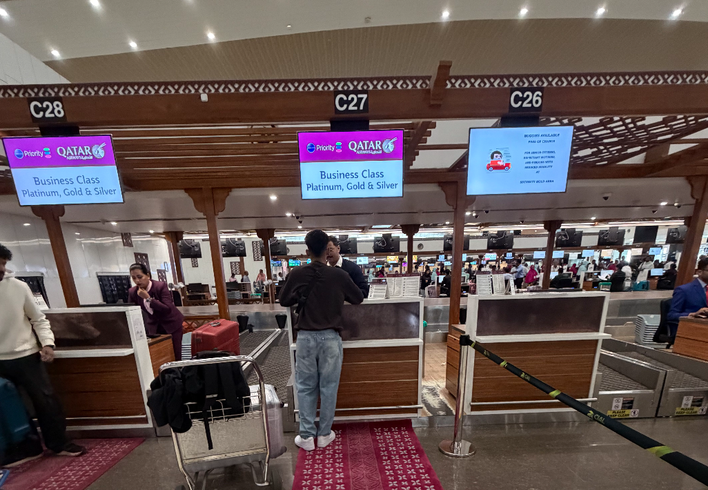 Business Clas Check-In Line 